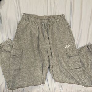 NIKE Cargo Joggers